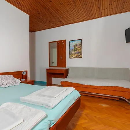 Apartmán With Parking Space Tucepi, Makarska - 20878 Tučepi