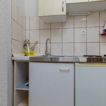 Appartement With Parking Space Tucepi, Makarska - 20878 *