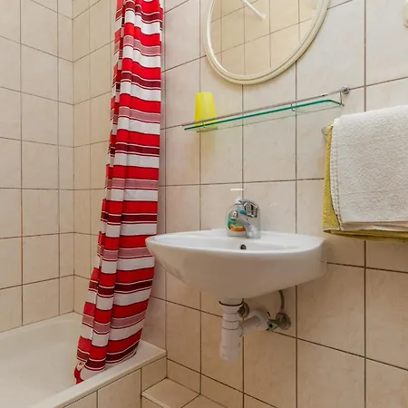 Appartement With Parking Space Tucepi, Makarska - 20878 *