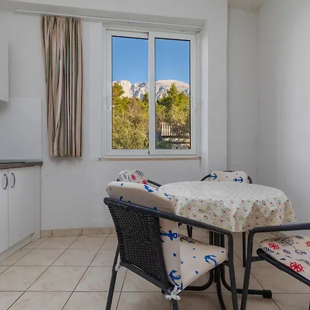 Appartement With Parking Space Tucepi, Makarska - 20878 *