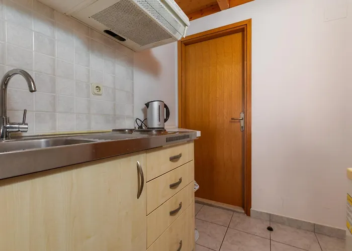 Apartmán With Parking Space Tucepi, Makarska - 20878 Tučepi