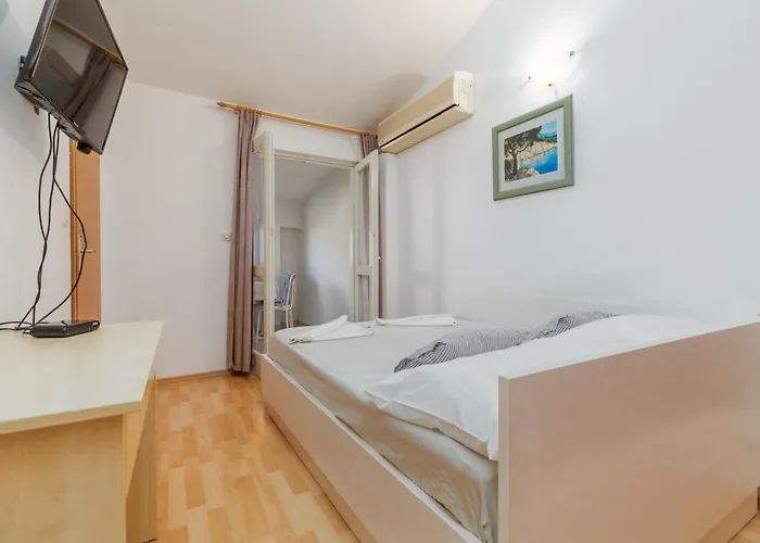 Apartmán With Parking Space Tucepi, Makarska - 20878 Tučepi